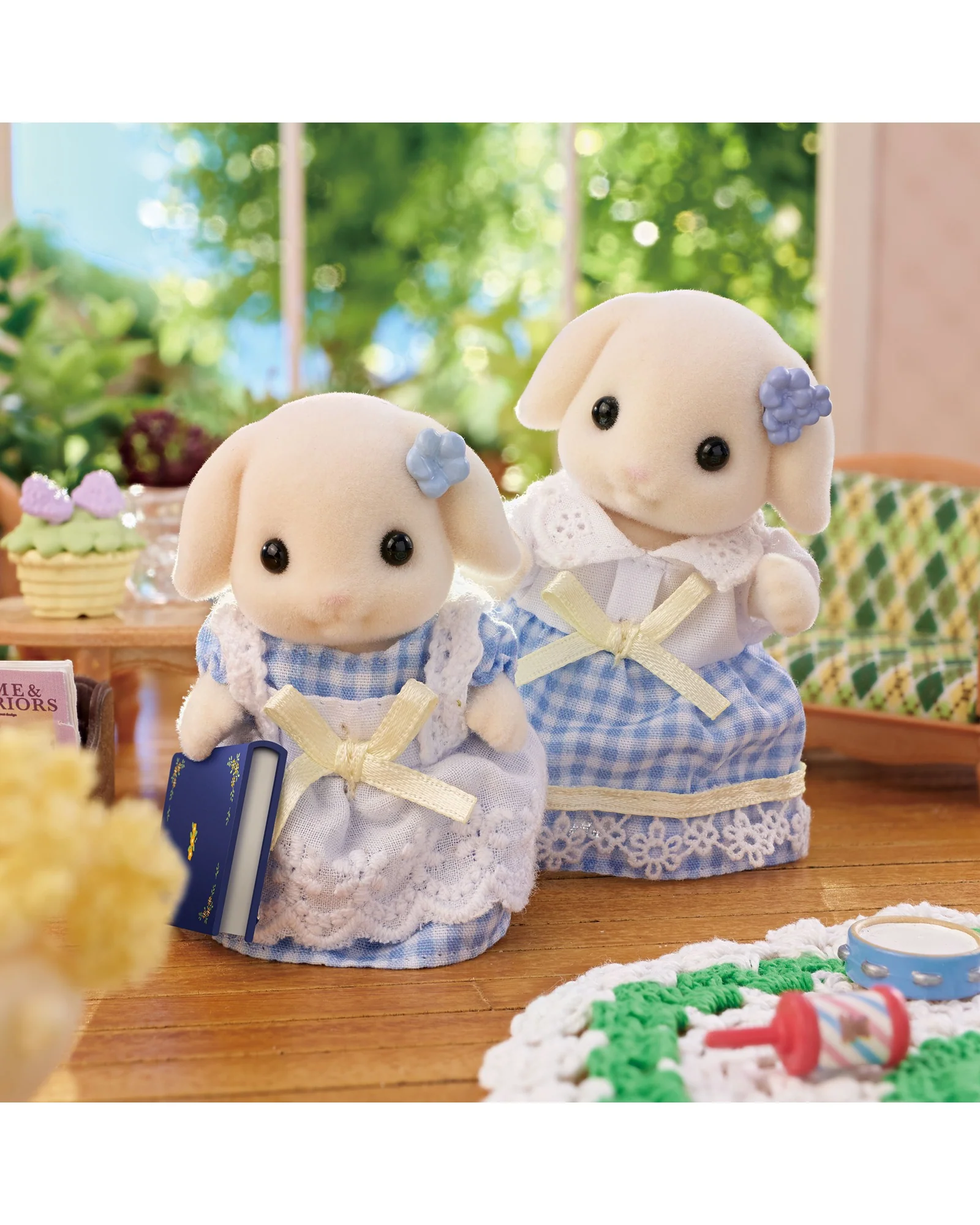 Sylvanian Families Flora Rabbit Family - Image 8