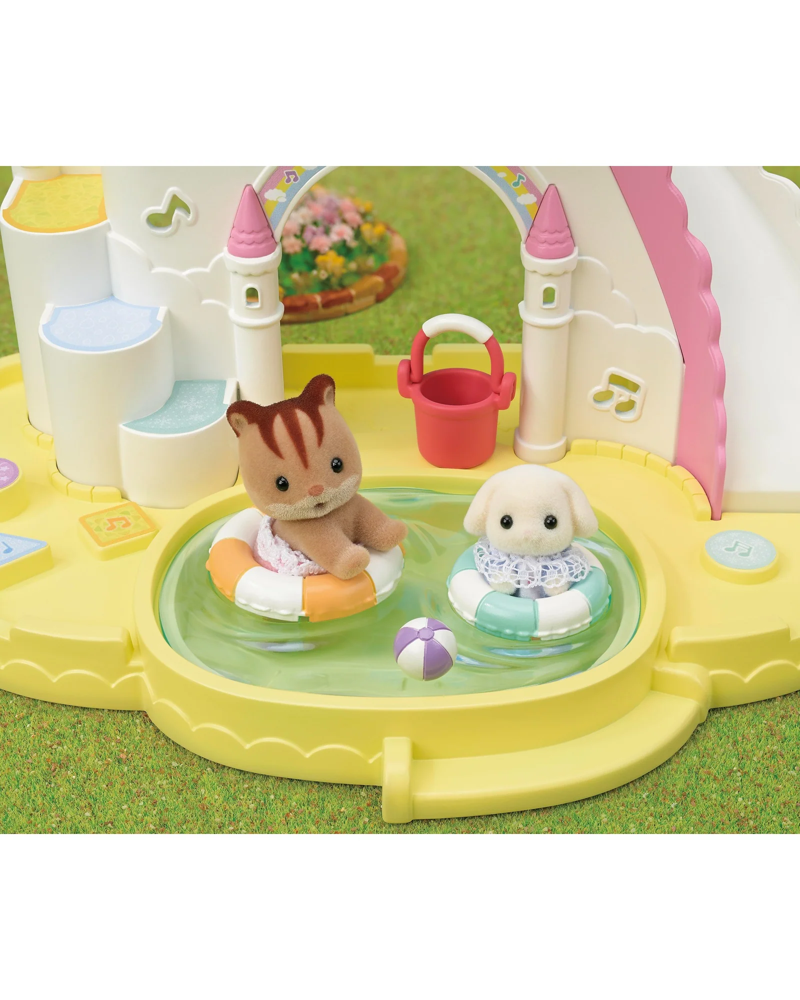 Sylvanian Families Nursery Sandbox and Pool - Image 4