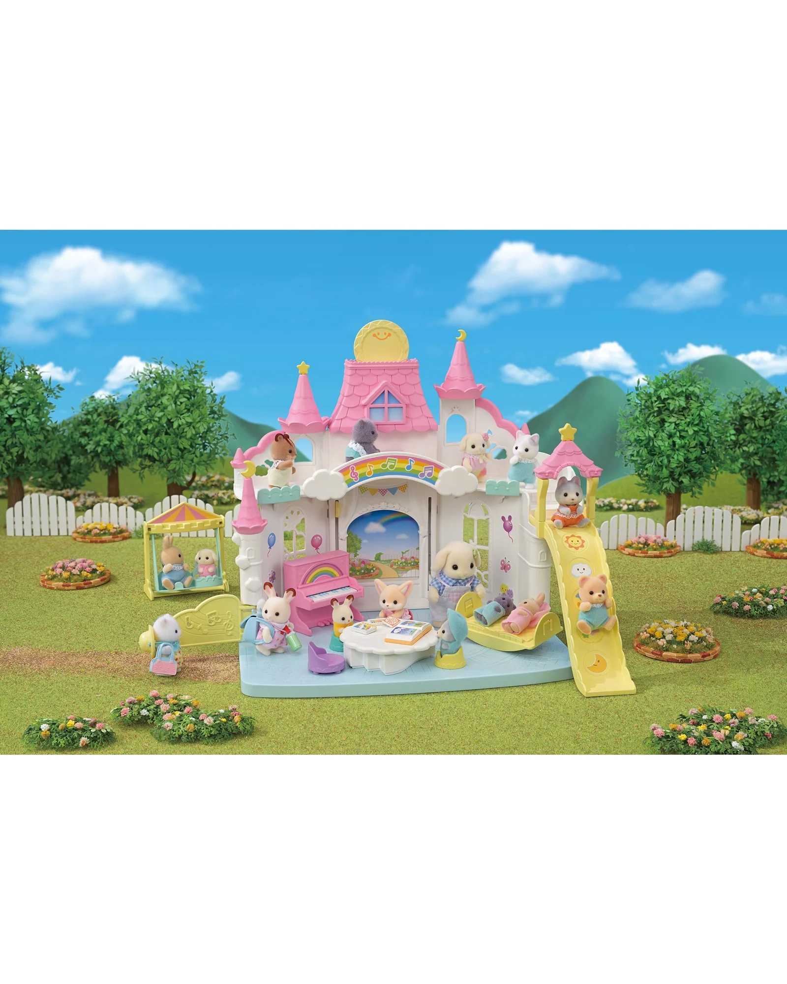 Sylvanian Families Sunny Castle Nursery - Image 12