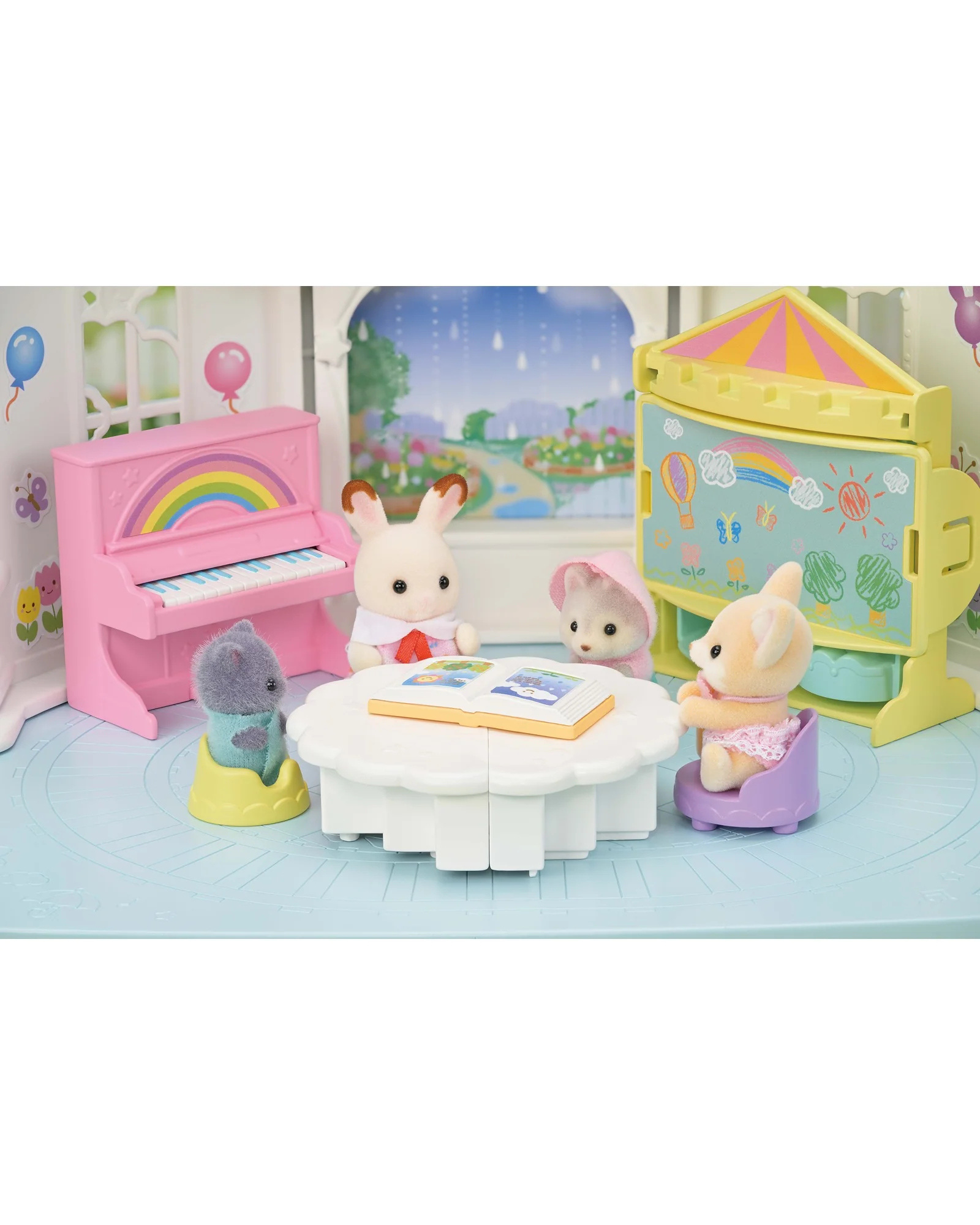 Sylvanian Families Sunny Castle Nursery - Image 15
