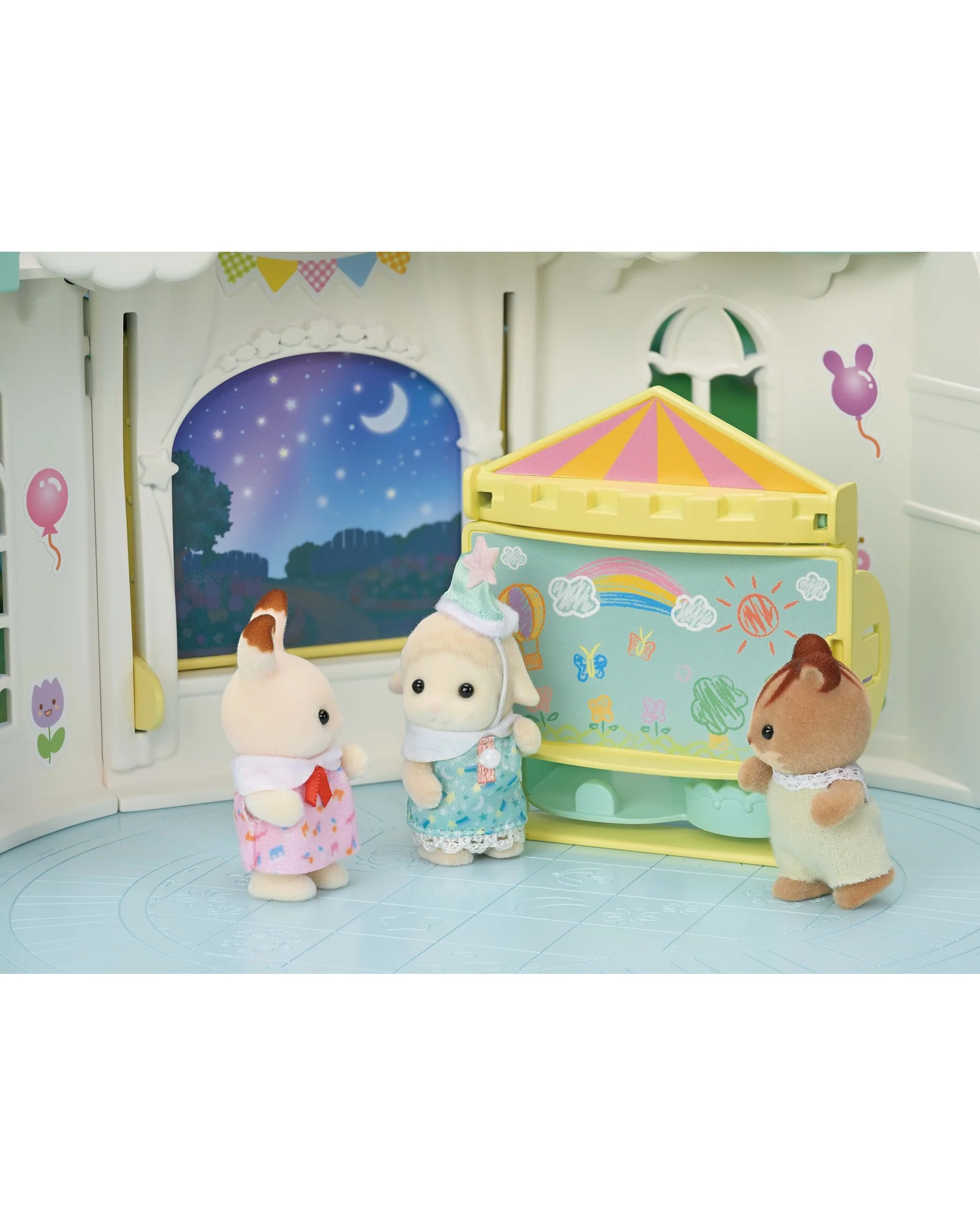 Sylvanian Families Sunny Castle Nursery - Image 16