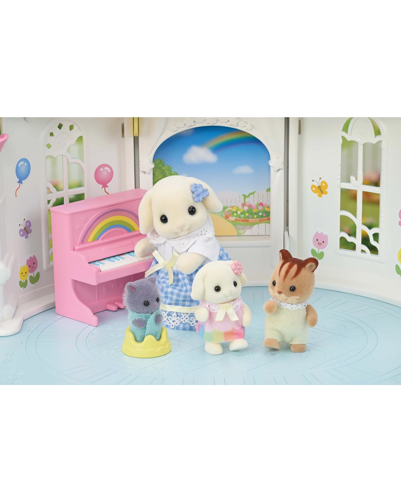 Sylvanian Families Sunny Castle Nursery - Image 17