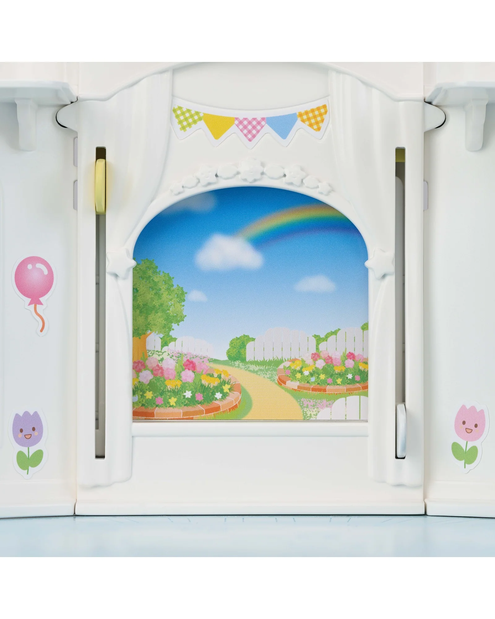 Sylvanian Families Sunny Castle Nursery - Image 18