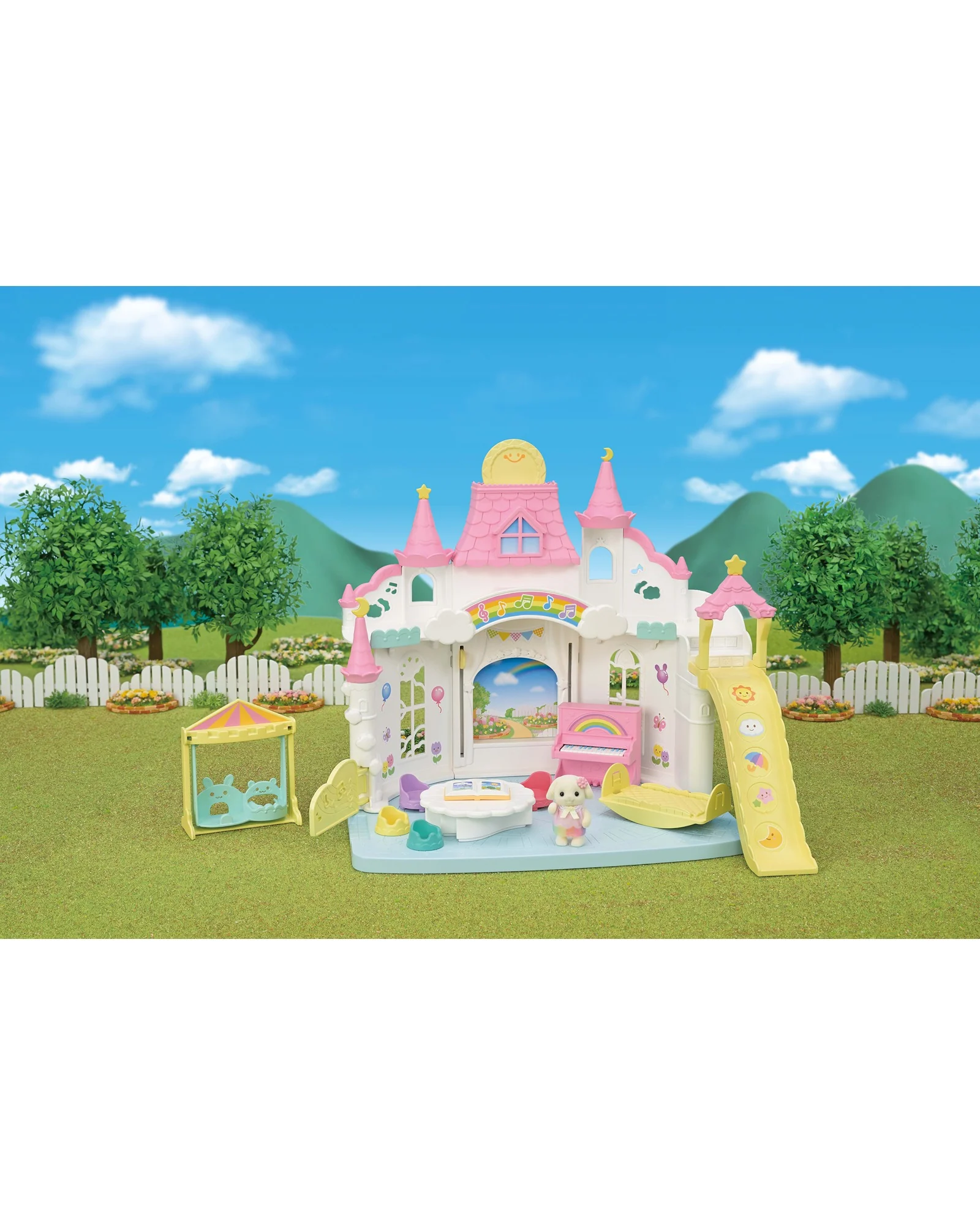 Sylvanian Families Sunny Castle Nursery - Image 3