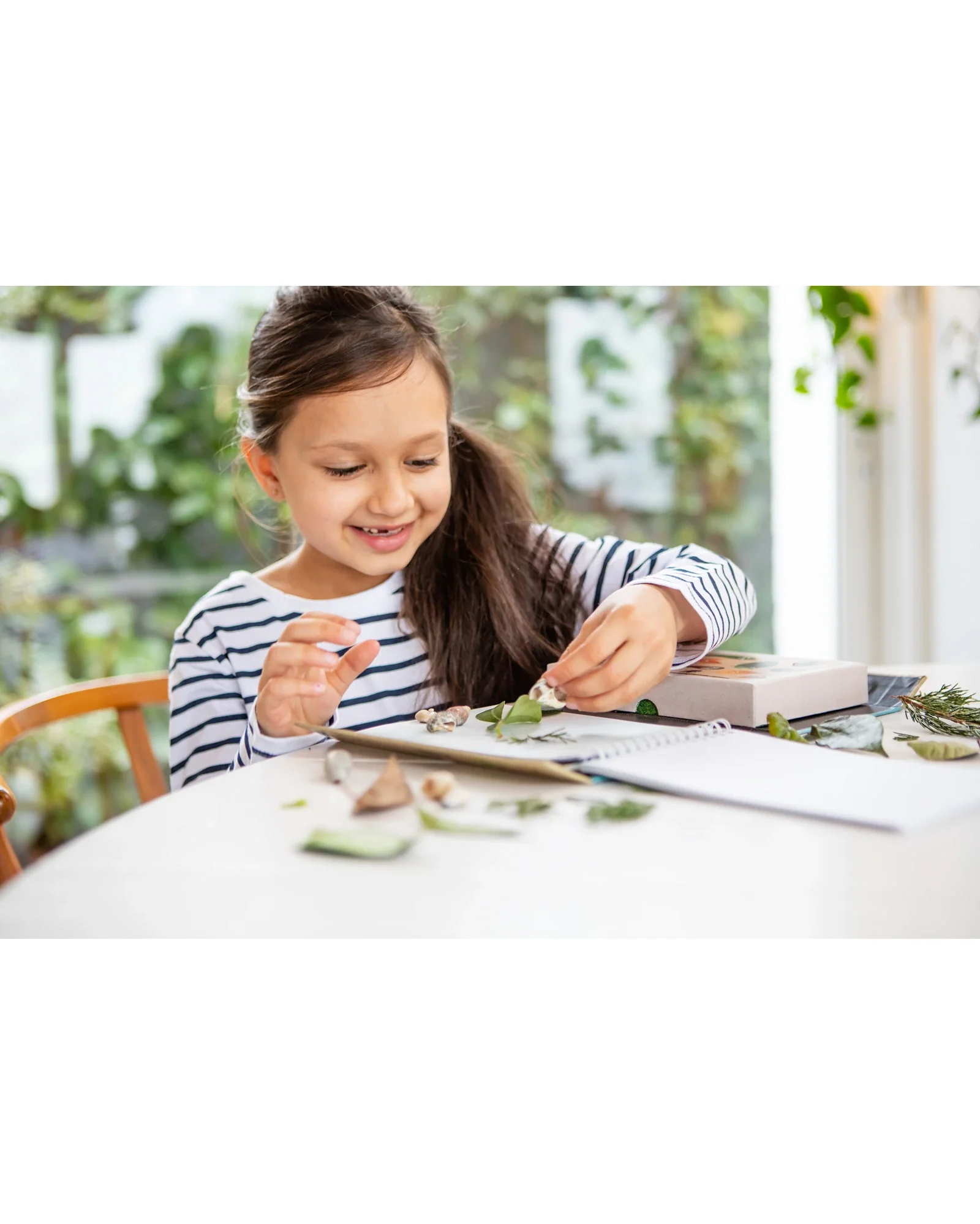 Tiger Tribe Outdoor Activity Set Back to Nature - Image 6