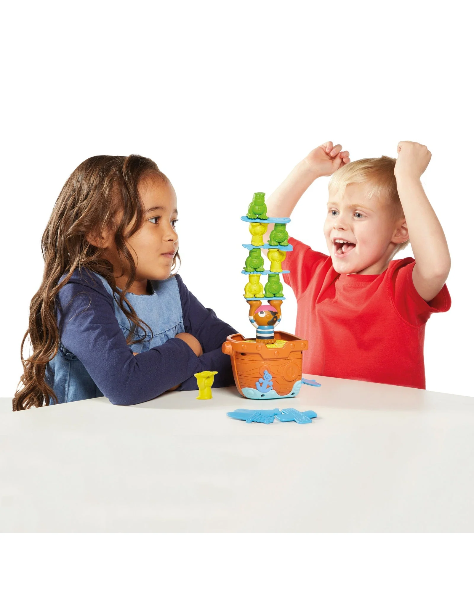TOMY Pile em Up Pirates - Image 5