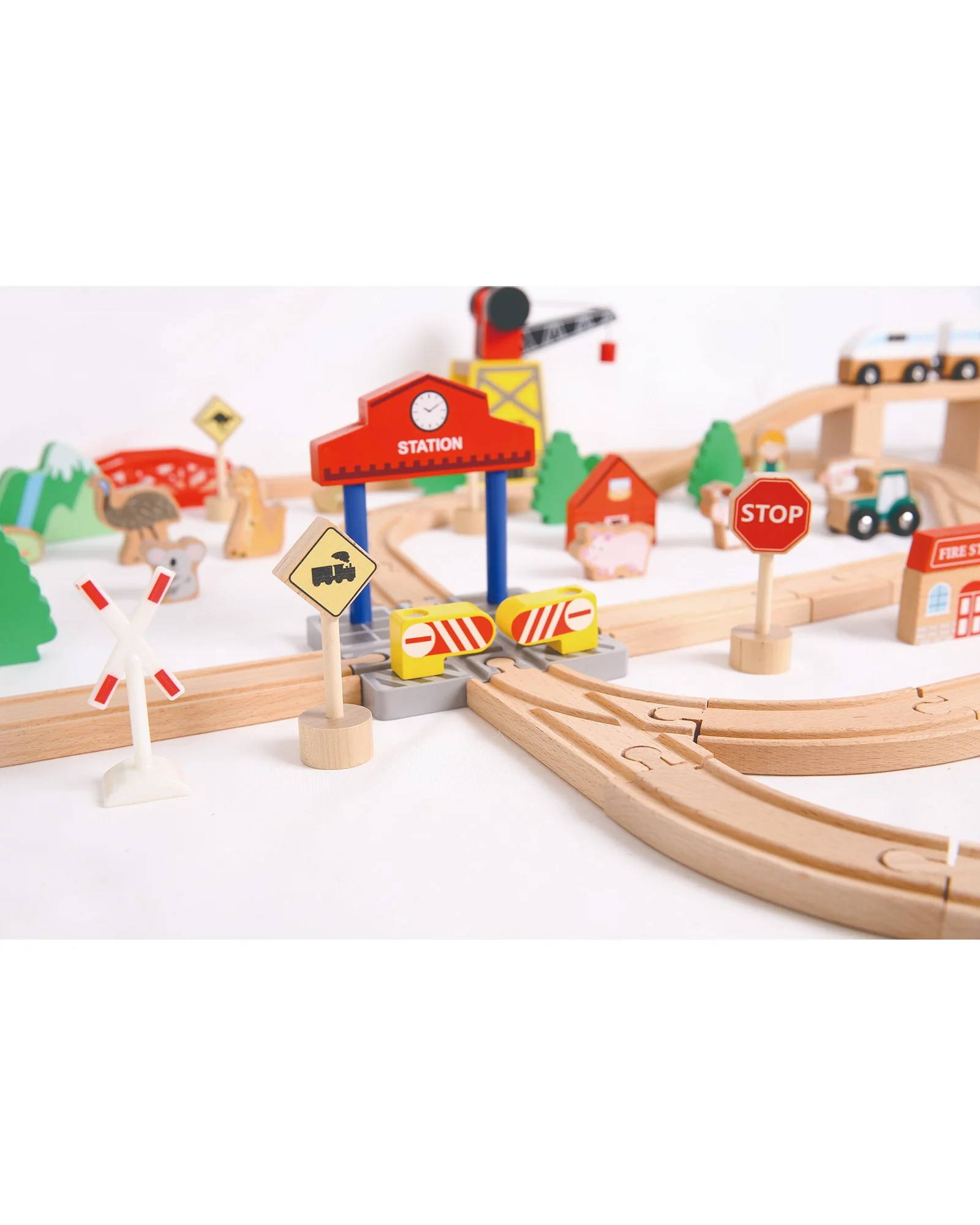Town & Country Train Set - Image 3