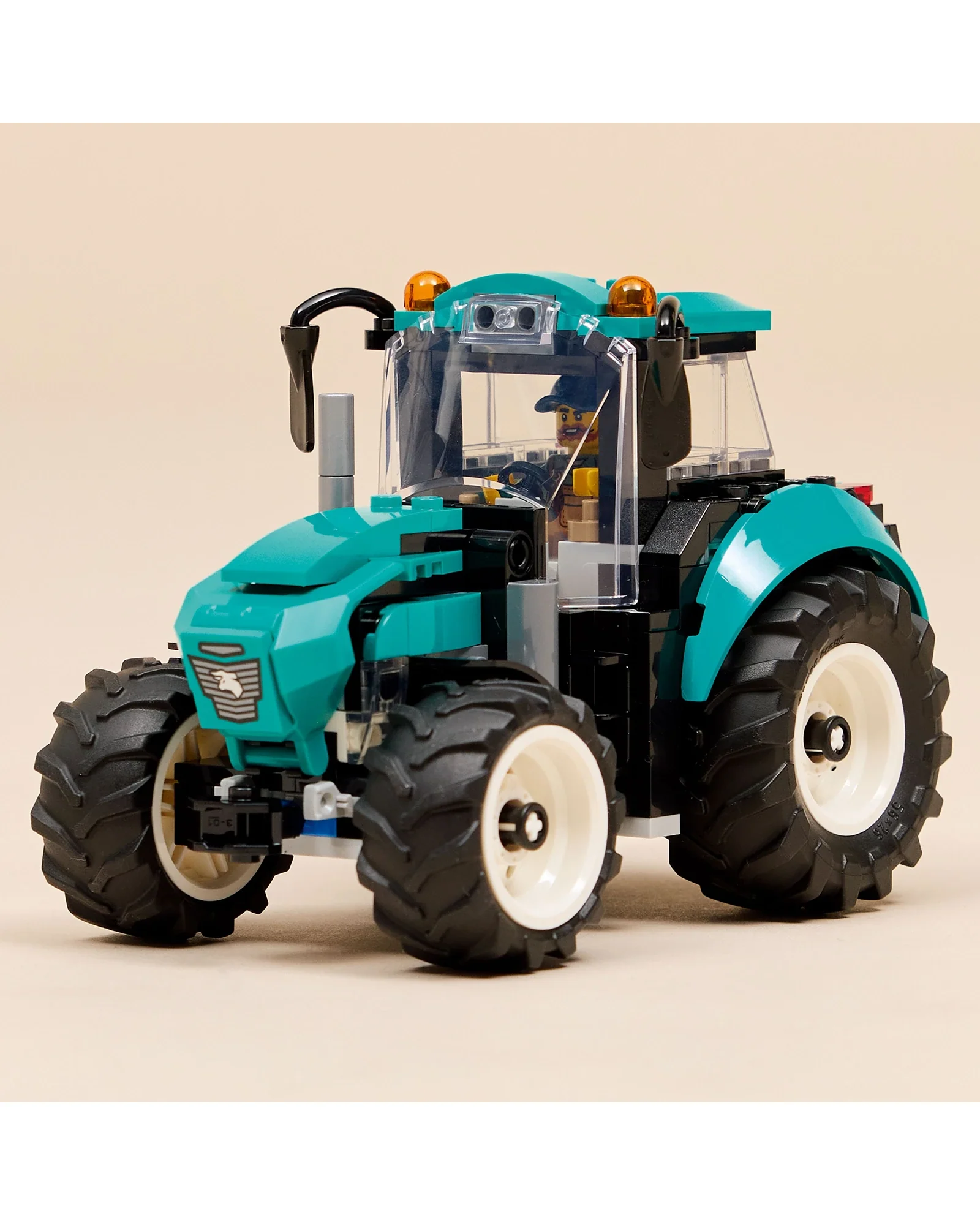 60498 Tractor - Image 2