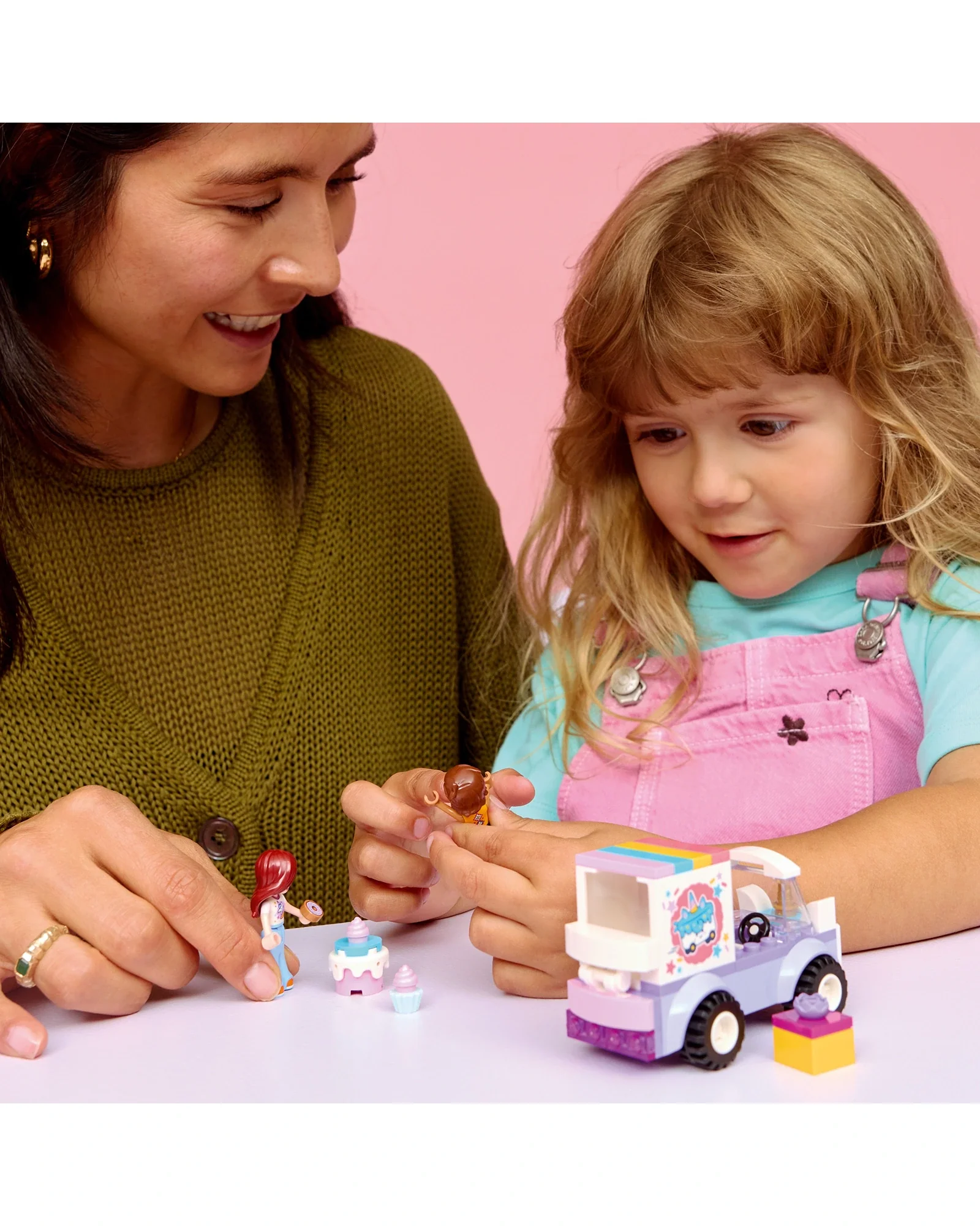 42675 Unicorn Cake Delivery Car - Image 2