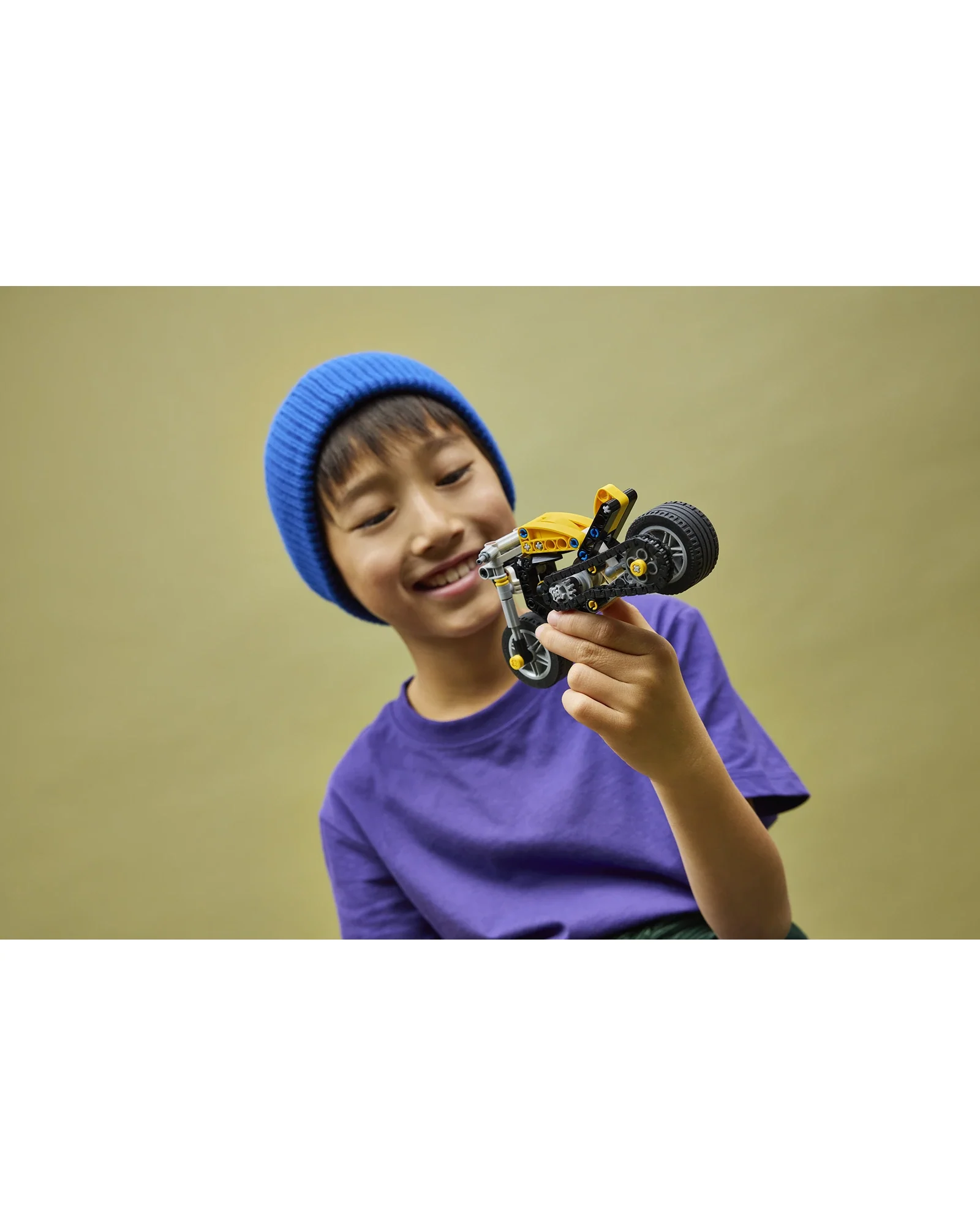 42225 Yellow Motorcycle - Image 3
